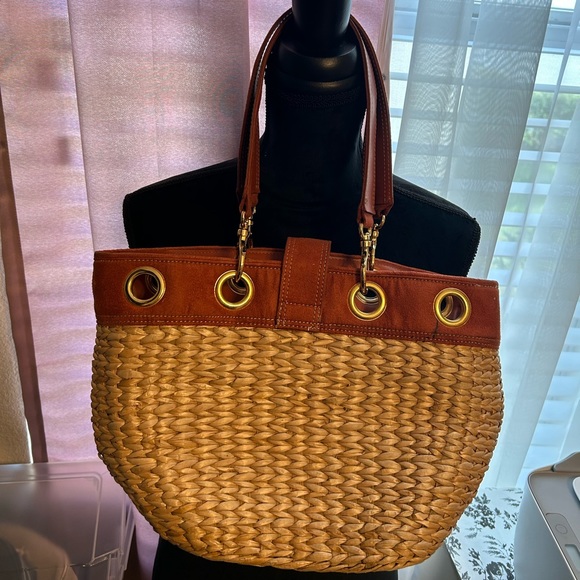 Handbag. - Picture 2 of 4